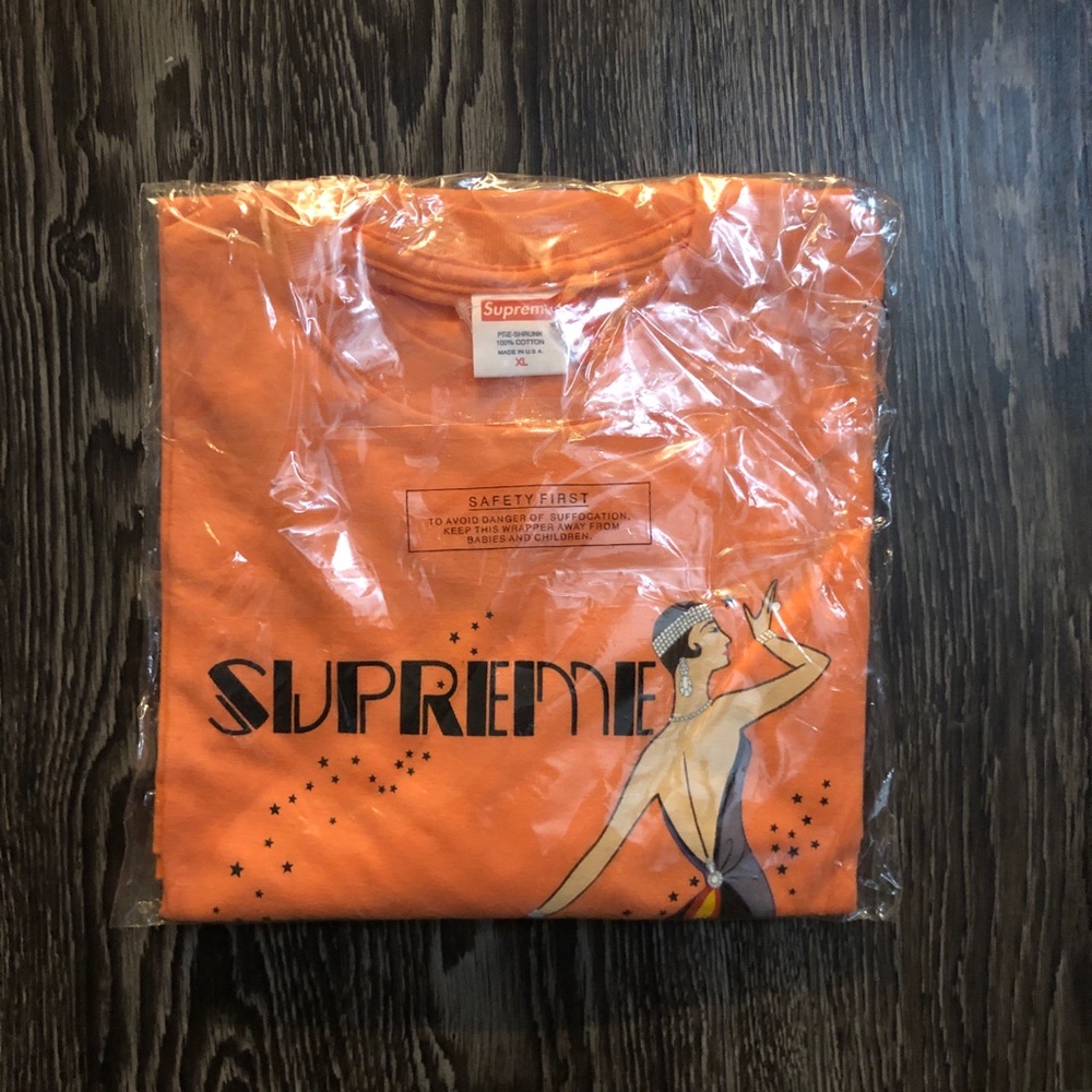 BNWT / DS Size XL - Supreme Spring Summer 2012 SS12 Stardust Tee Orange